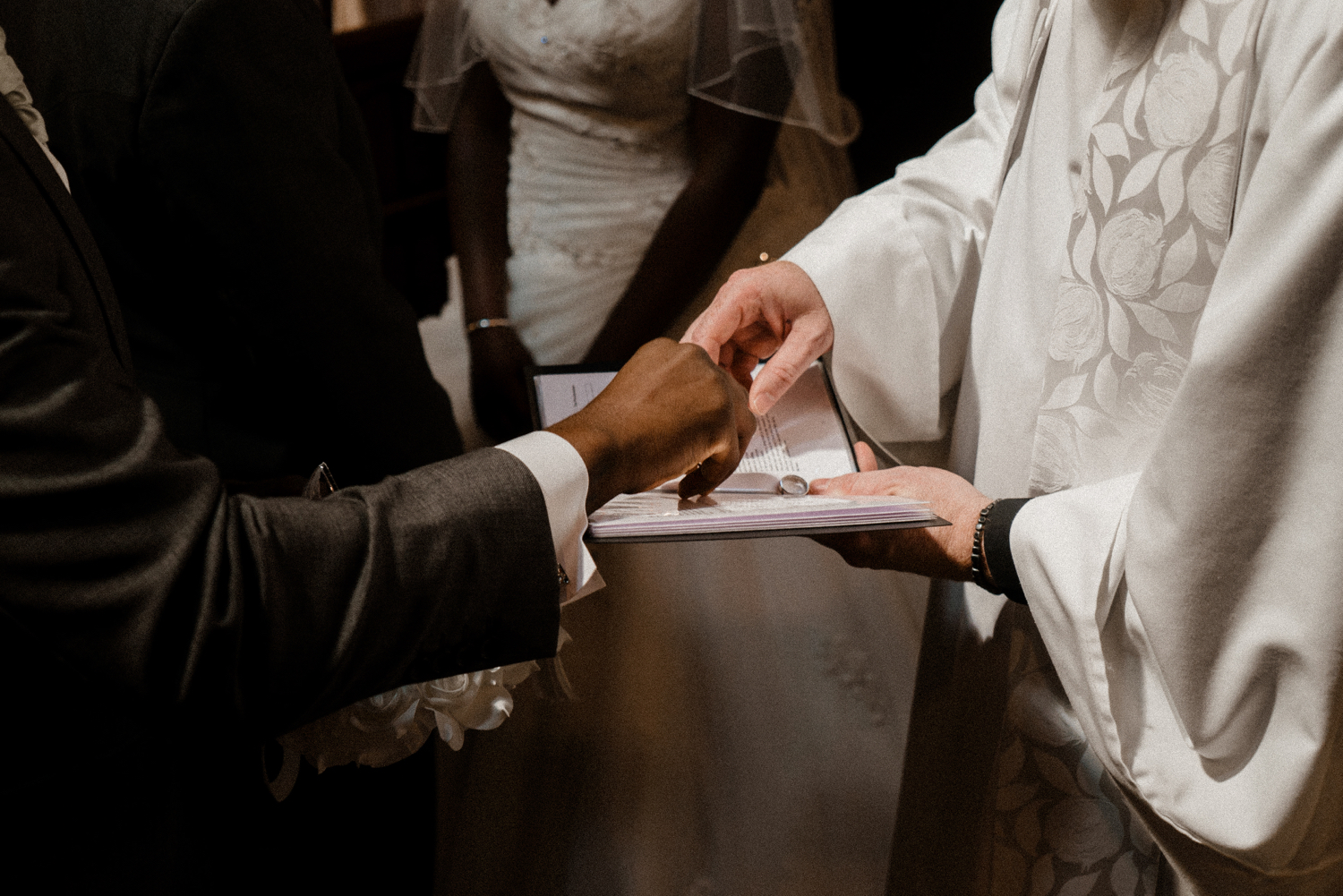 Nigerian-Wedding-Photographer-Priest-Ceremony