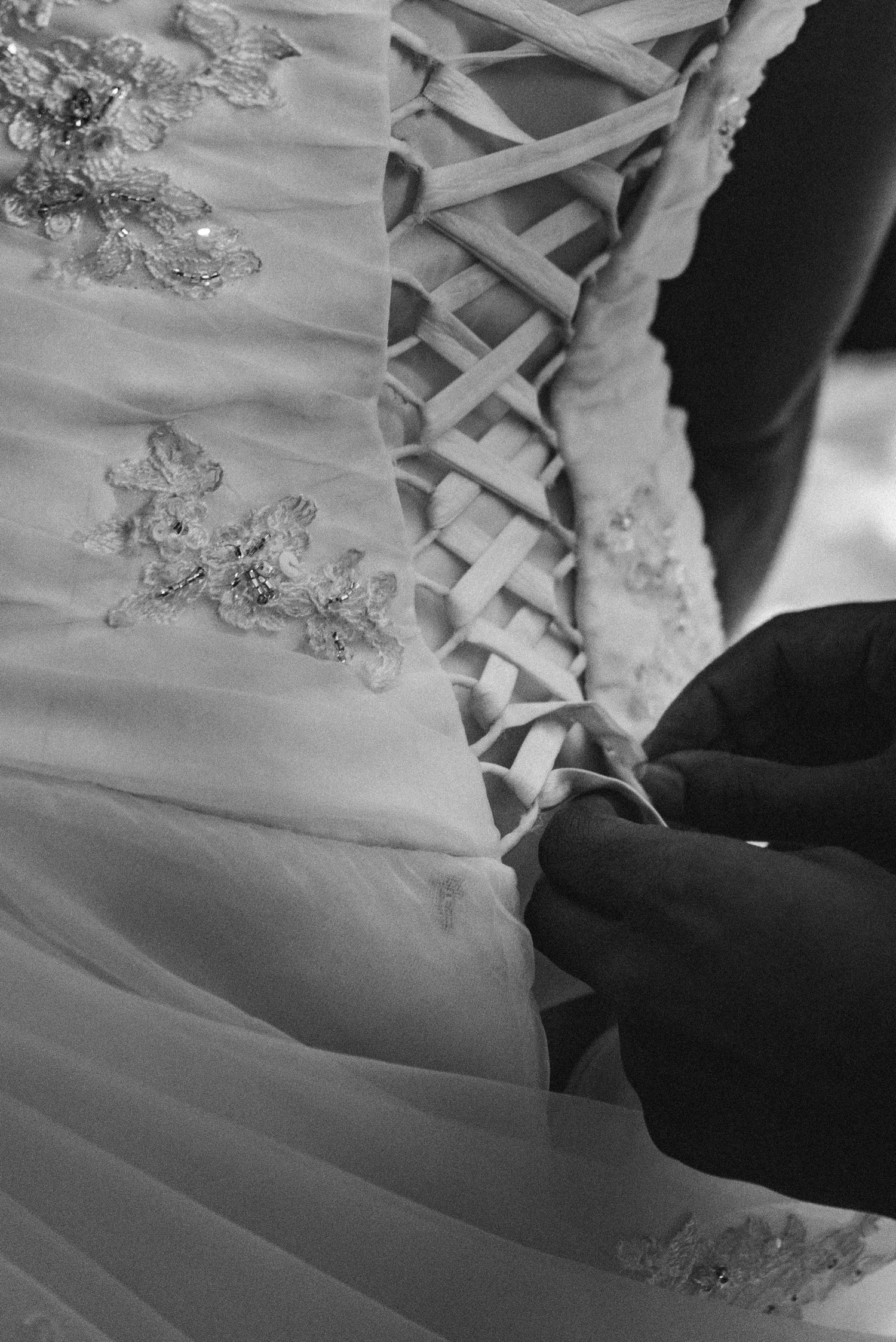 African-Caribbean-Wedding-Photographer-Dress-Bride
