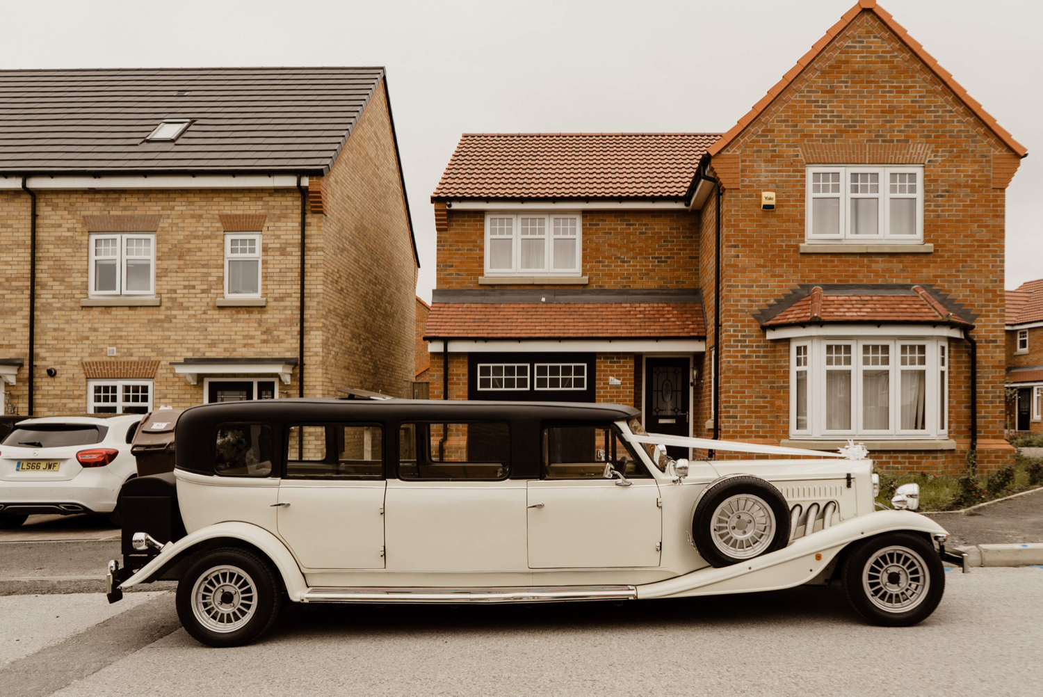 Classic-Leeds-Wedding-Car-Otley