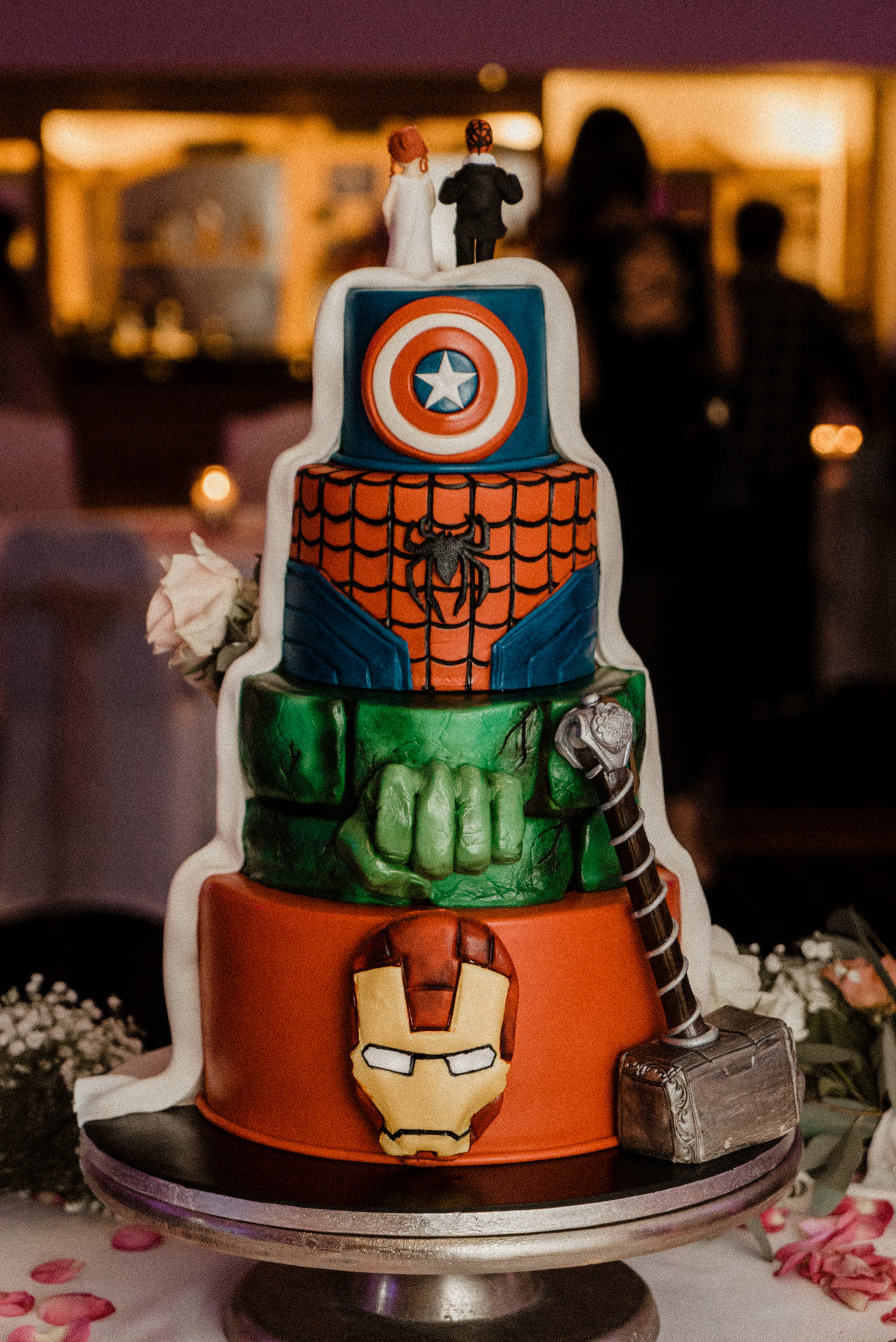 Wedding-Mercure-Fairfield-Hidden-Surprise-Cake-Marvel