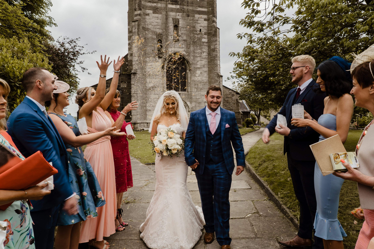 Church-Elmet-Wedding-Barwick-Bride-Groom-Confetti