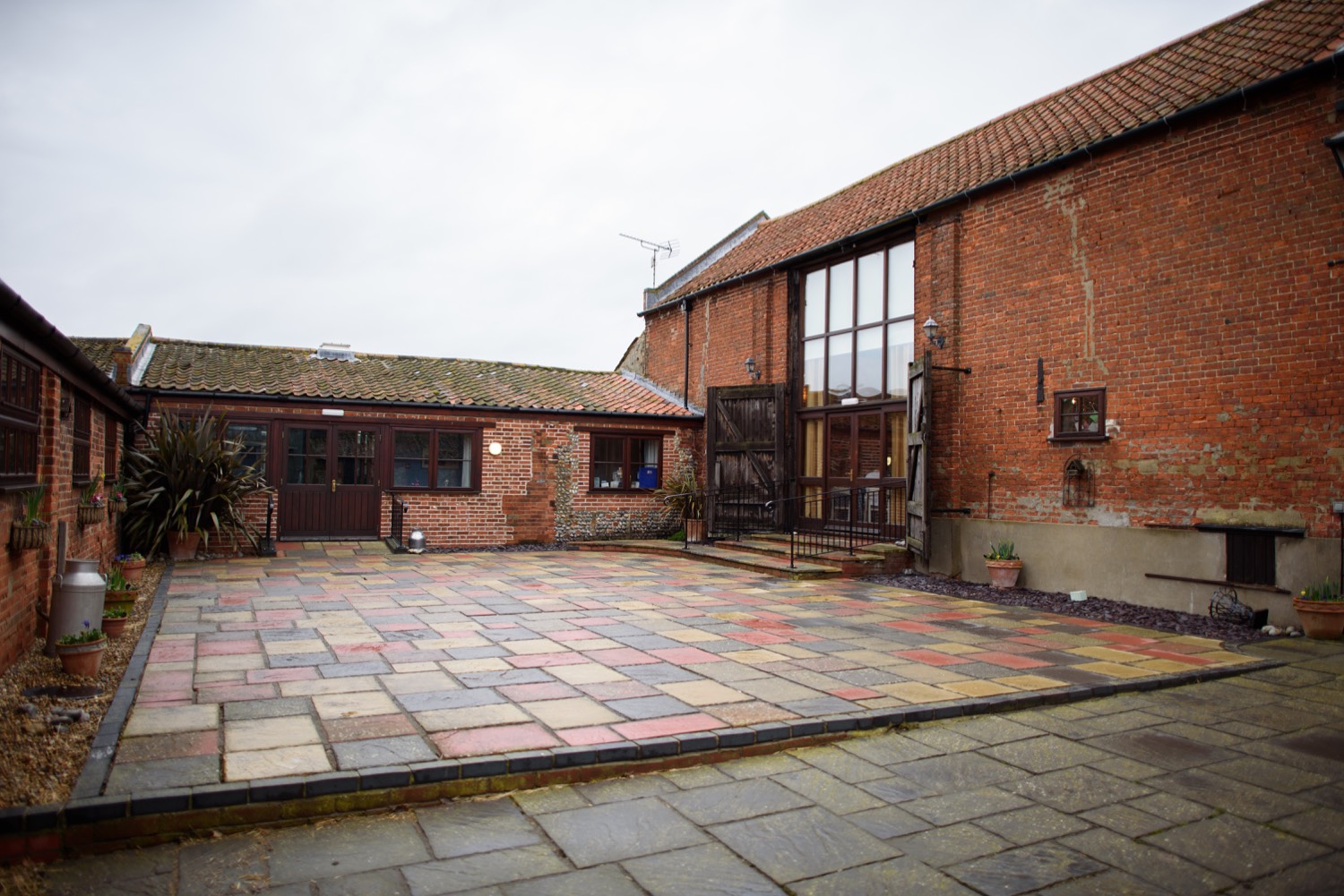 Dairy Barns Hickling Norfolk Wedding Gemma Nat Tim