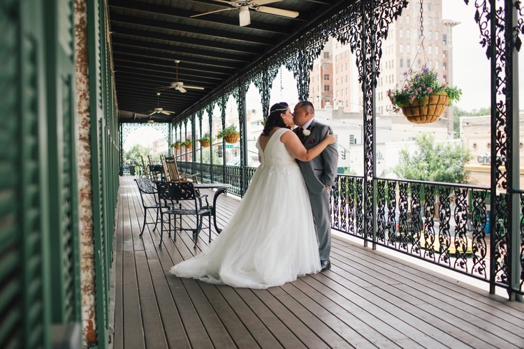 The Marshall House Destination Wedding Savannah Georgia Wedding