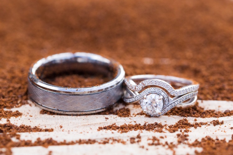Wedding ring beach Stock Photos, Royalty Free Wedding ring beach Images |  Depositphotos