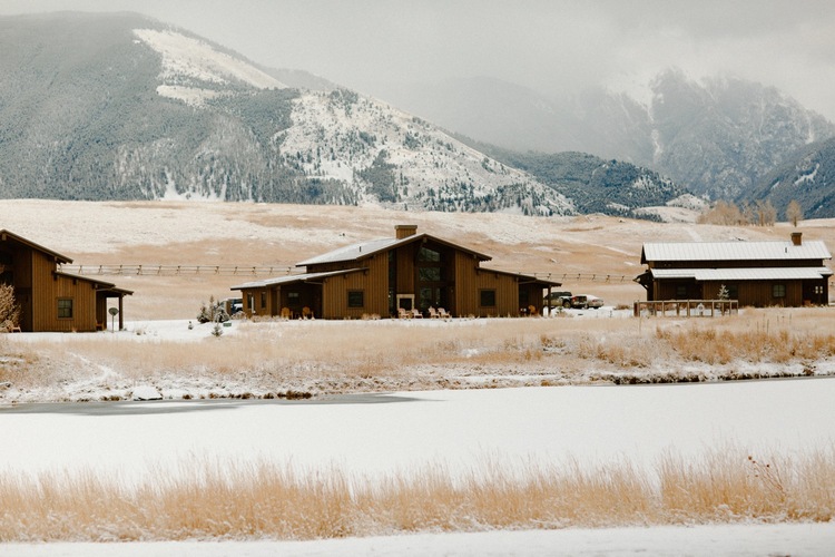 Sage Lodge . Yellowstone National Park . Montana .