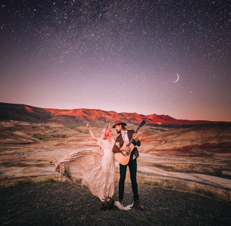 Best Tips on What to Wear for Your Maternity Photo Session — Central  Oregon's Favorite Wedding Photographer