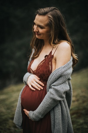 West Coast Mama • Vancouver Island Maternity Photography - Elyse