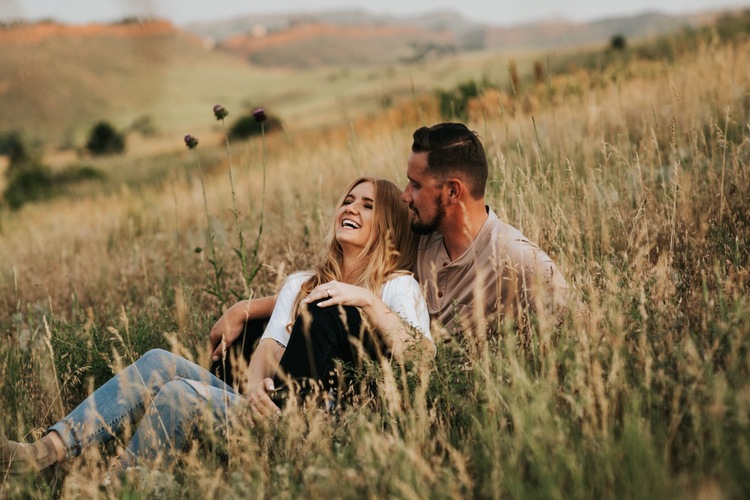 Engagement Session in the Golden Fields of Lory State Park — Caitlin  Steuben Photography