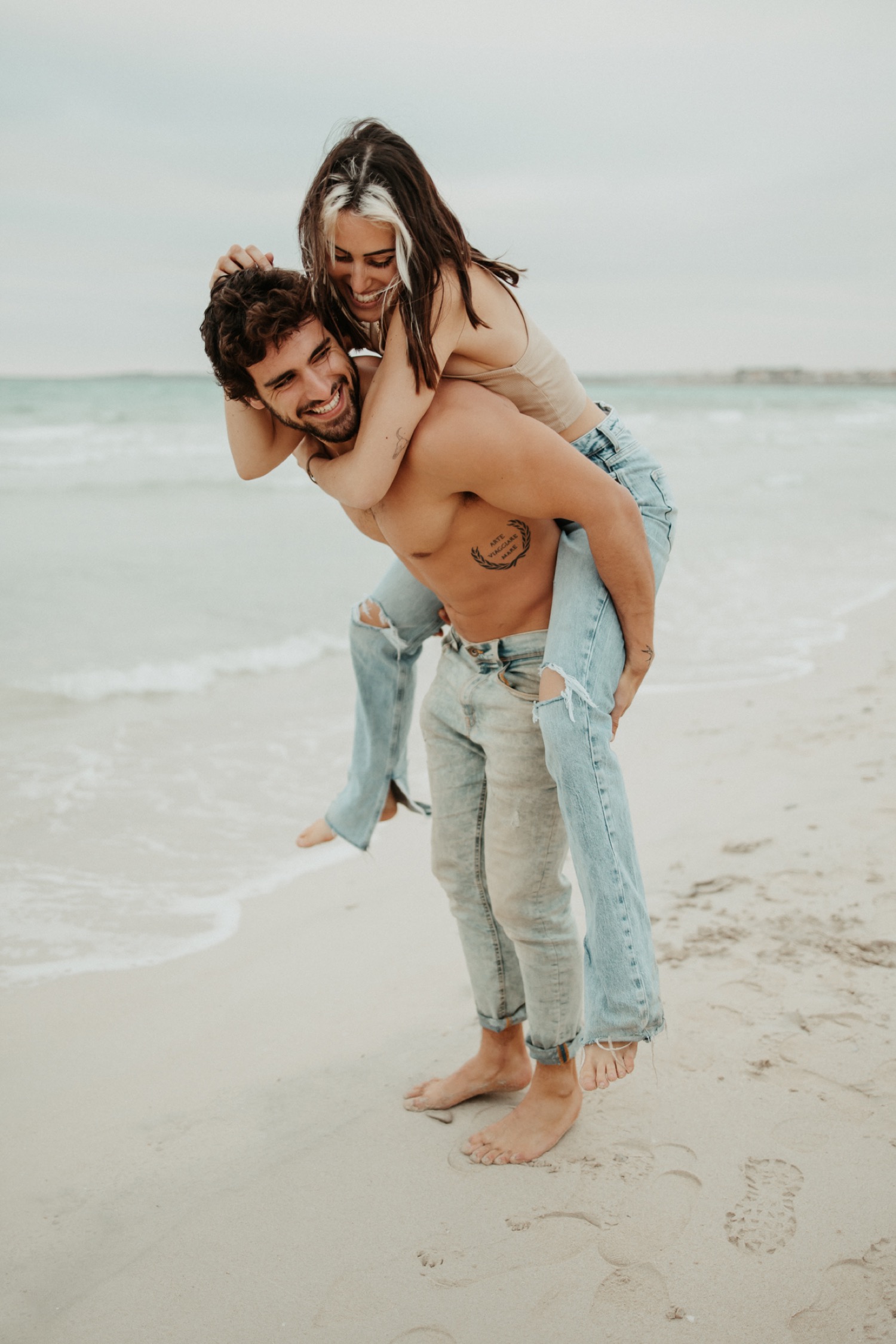 Playful Beachy Couples Photos | Oahu Elopement Photographer