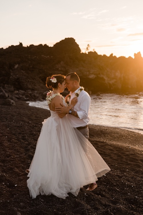 Hawaii Elopement Photographer Big Island Black Sand Beach Elopement