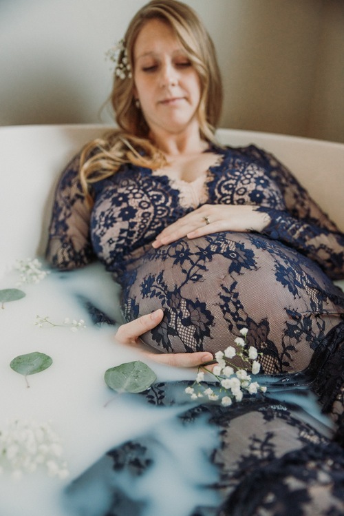 Kalispell Milk Bath Maternity Session