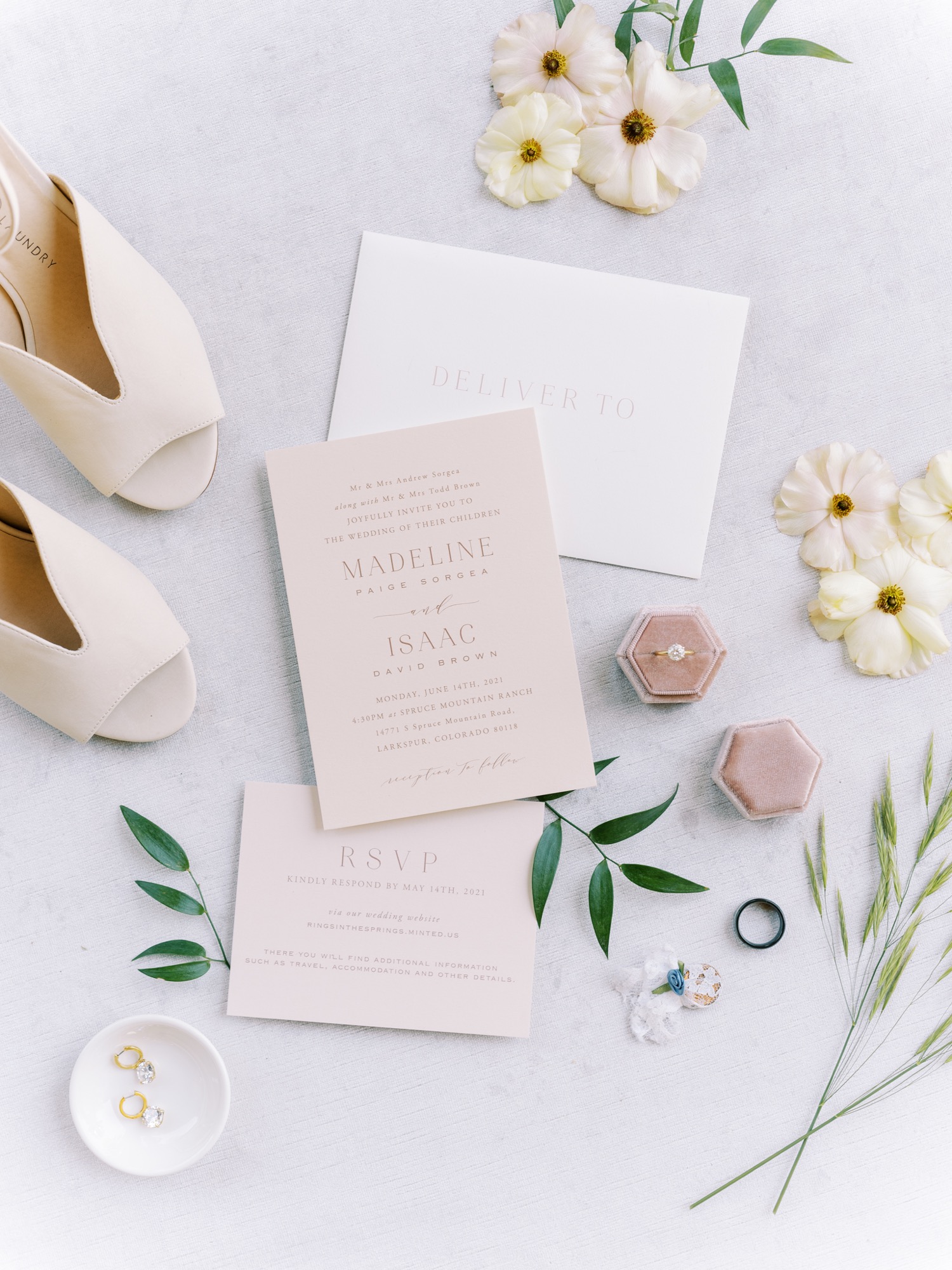 Magazine Ready Wedding Day Details - breewoolly.com