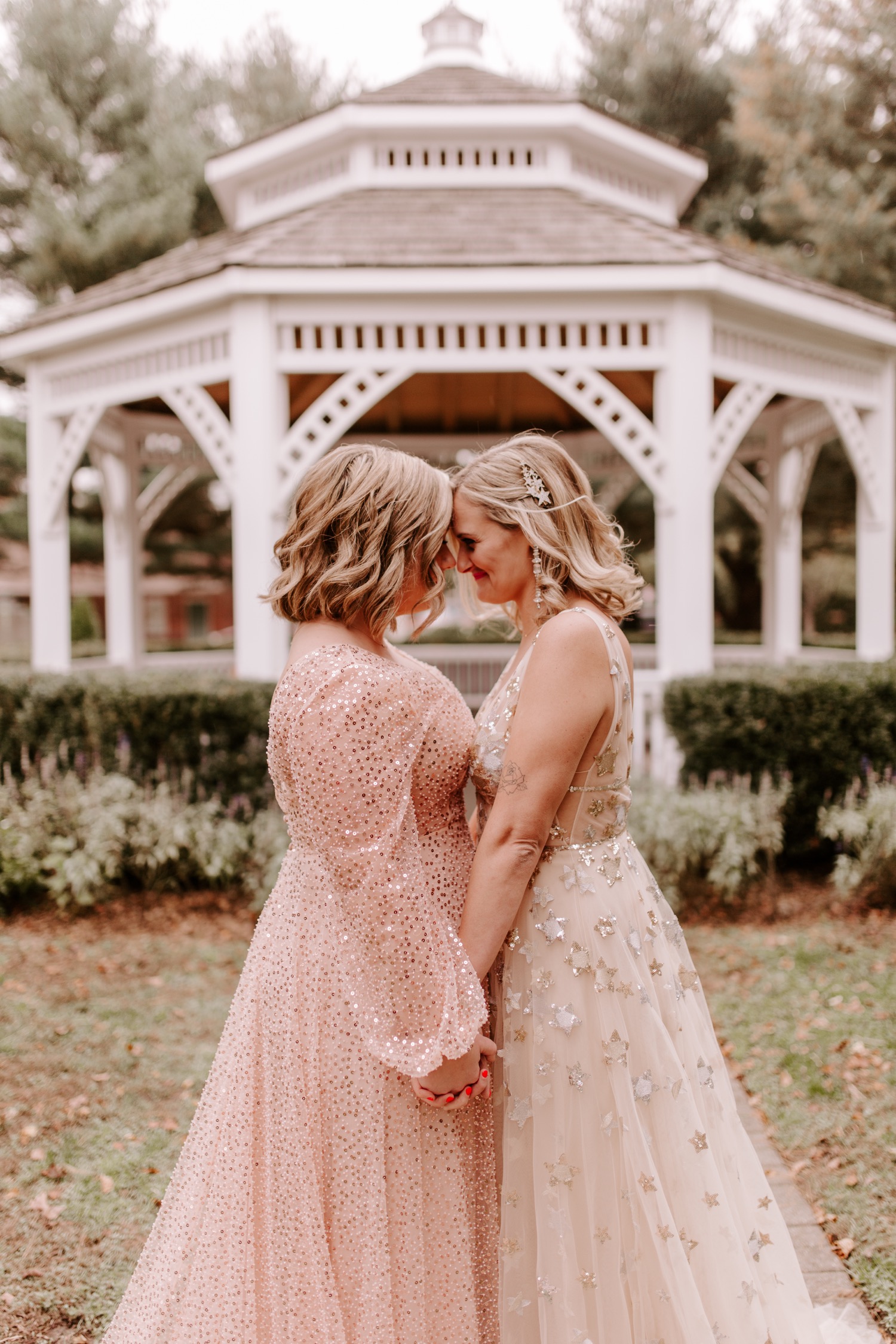 Heather + Jess | Rosy, Cozy Intimate Wedding | karamccurdy.com