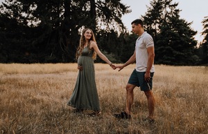 West Coast Mama • Vancouver Island Maternity Photography - Elyse Anna  Photography