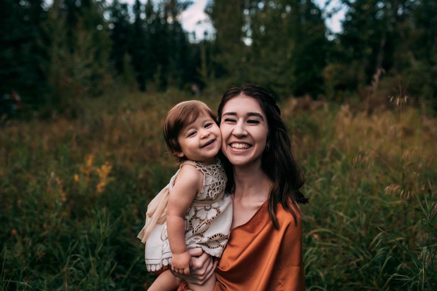 Edmonton Motherhood Photographers - A Mother's Beauty