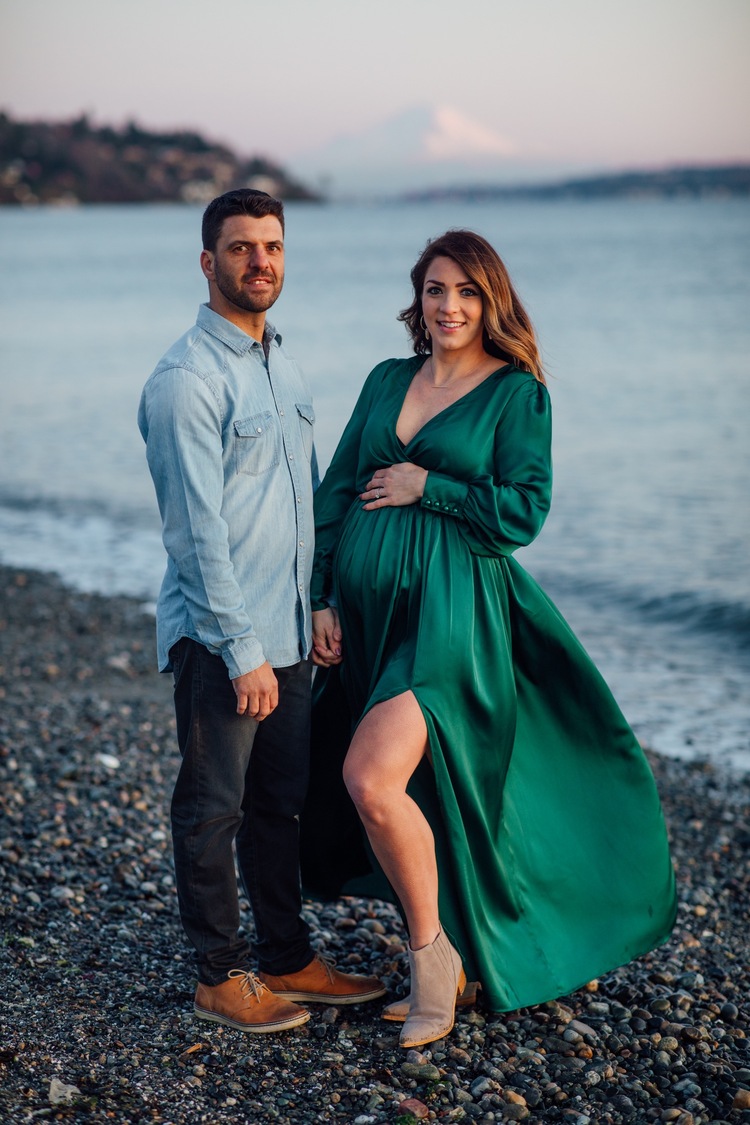 Discovery Park Maternity Session {Haley+Louis} - Cassie Pepper
