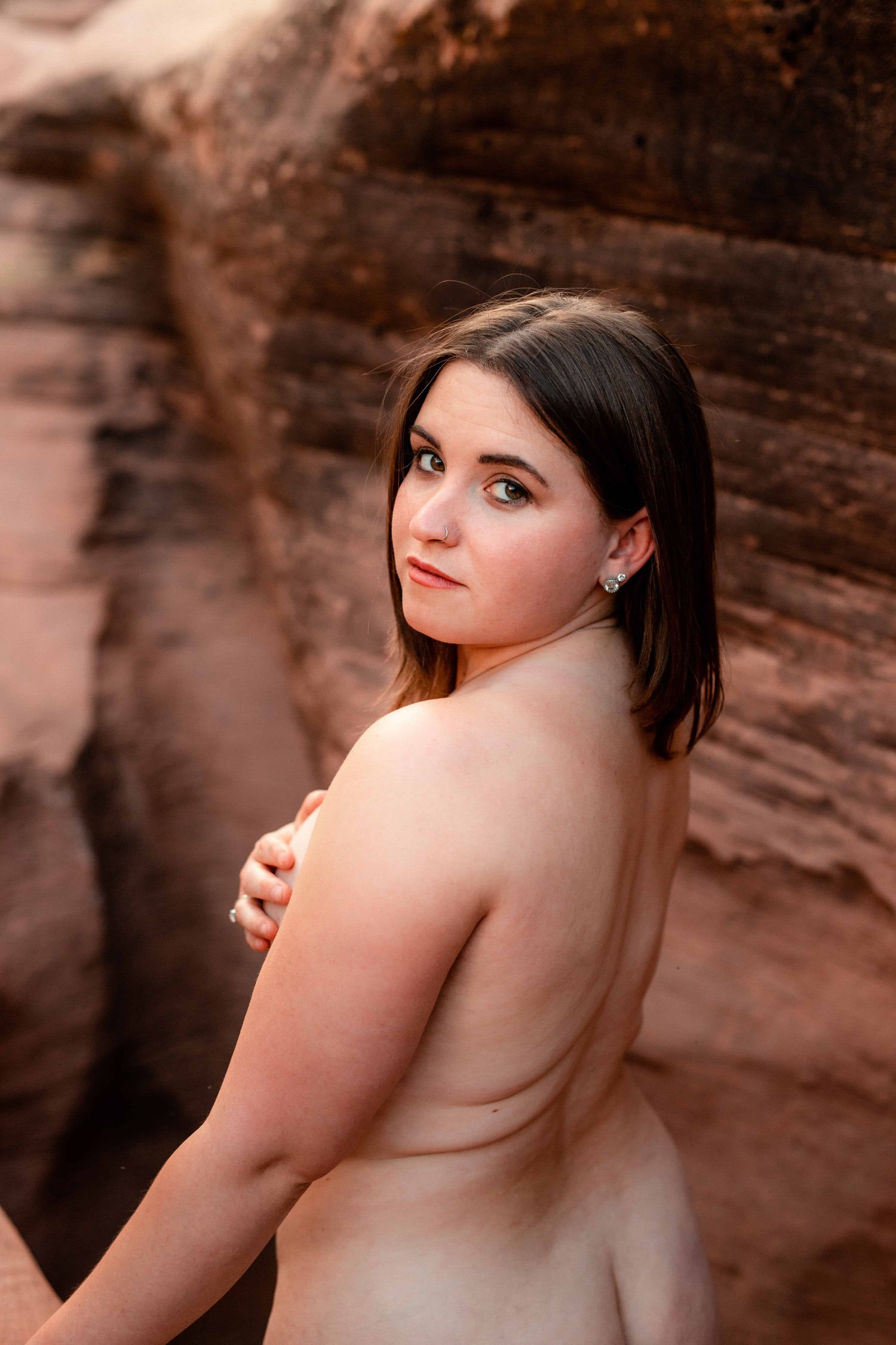 I dont know how to Pose? Outdoor boudoir session in Utah — Honey Lark Boudoir picture