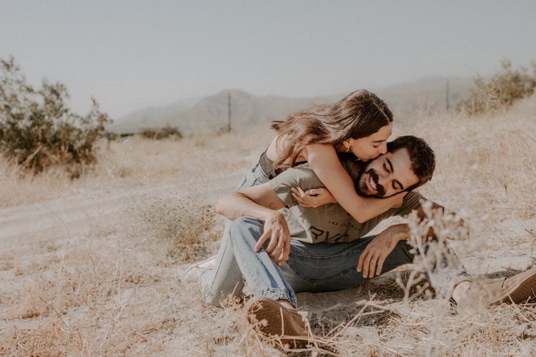 Mini session in the Palm Springs Desert - Raven and the Willow