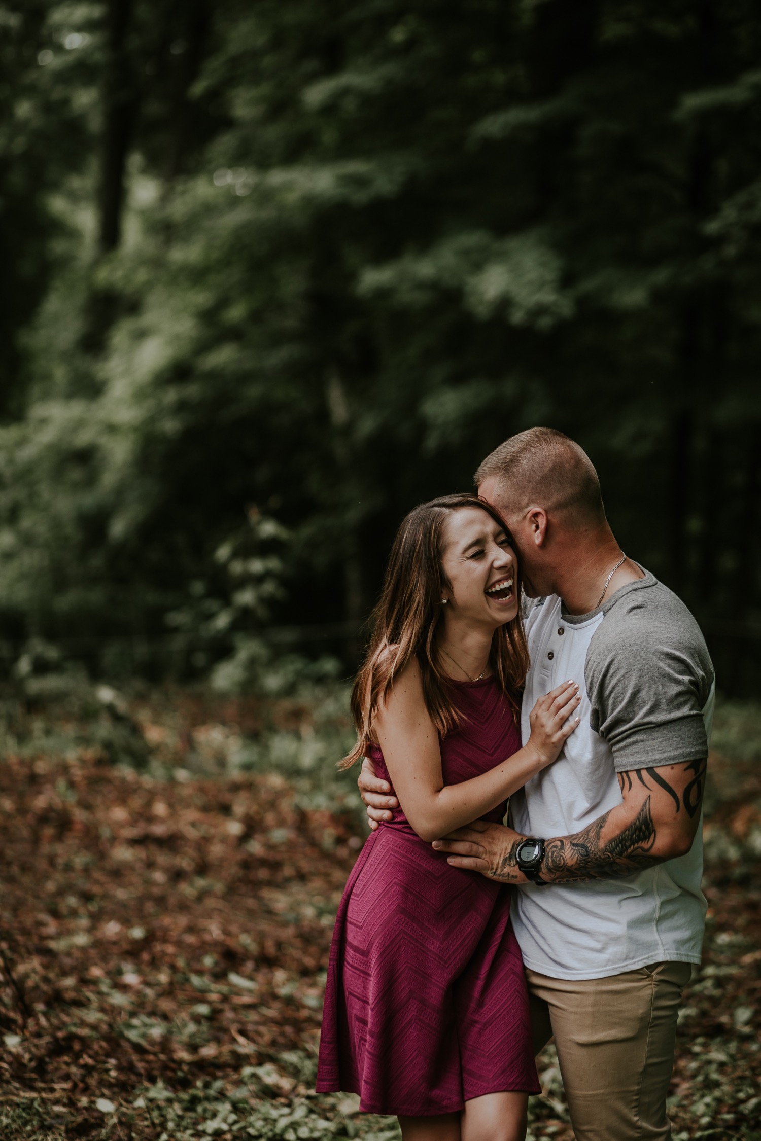 What are some good poses for couple photography? - Quora