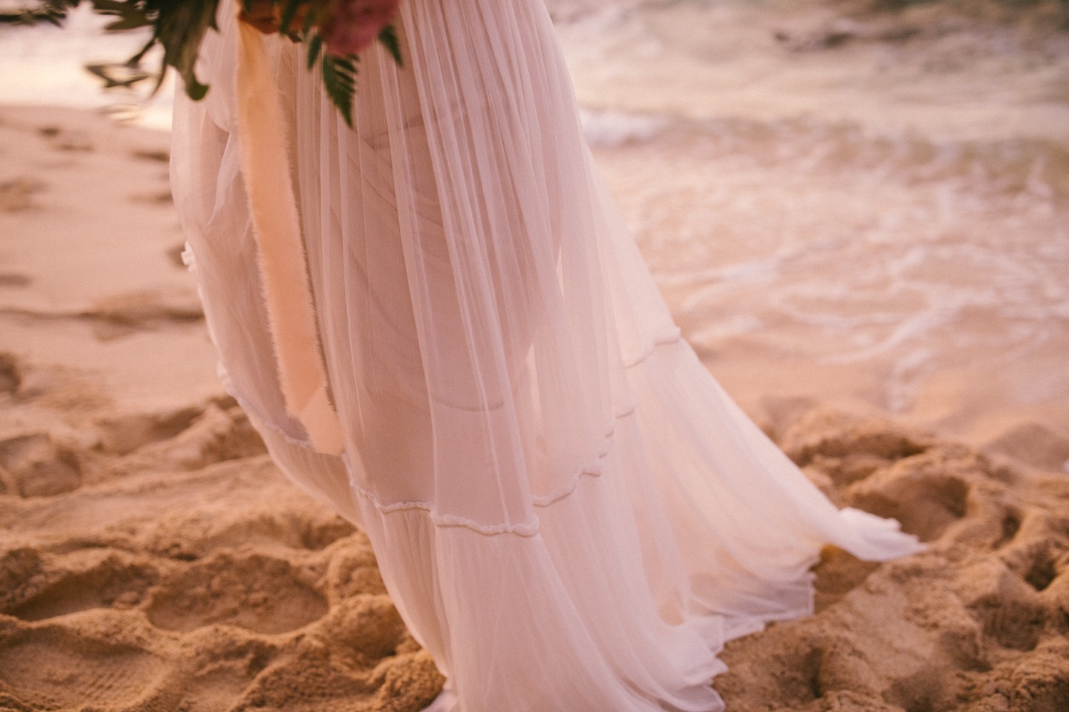 beach wedding dresses honolulu Whimsical Modest Vintage Style Lace and Tulle Beach Wedding Dress with   ieie