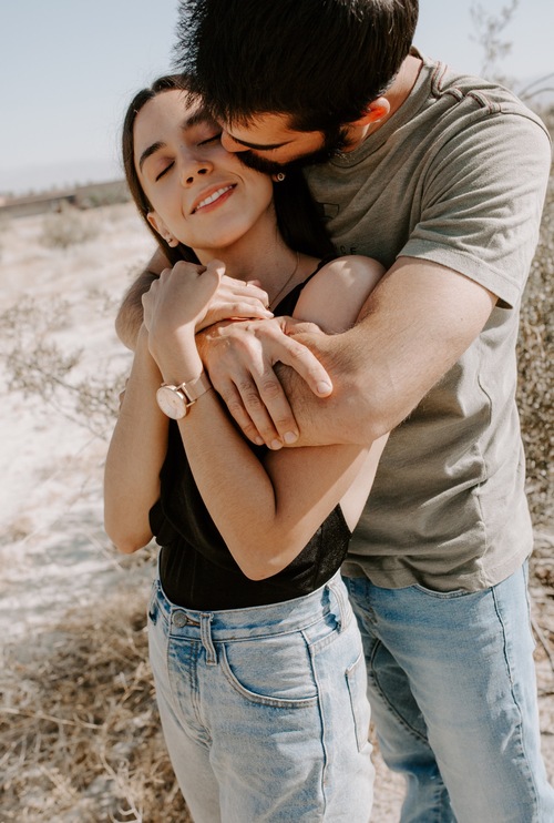 Mini session in the Palm Springs Desert - Raven and the Willow