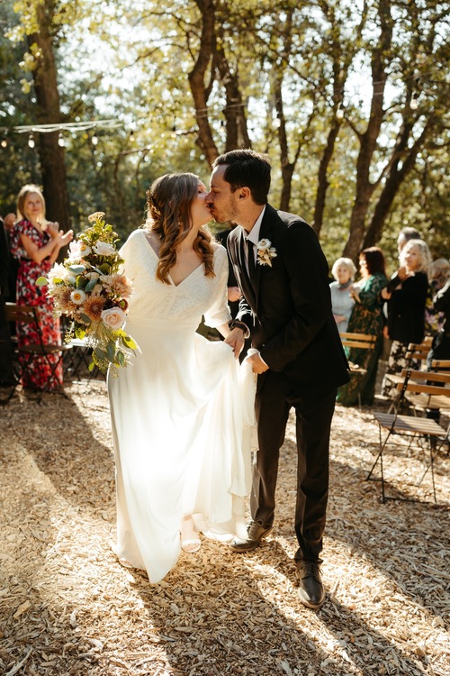 Intimate Cabin Wedding in Idyllwild – Carmelisse Photography