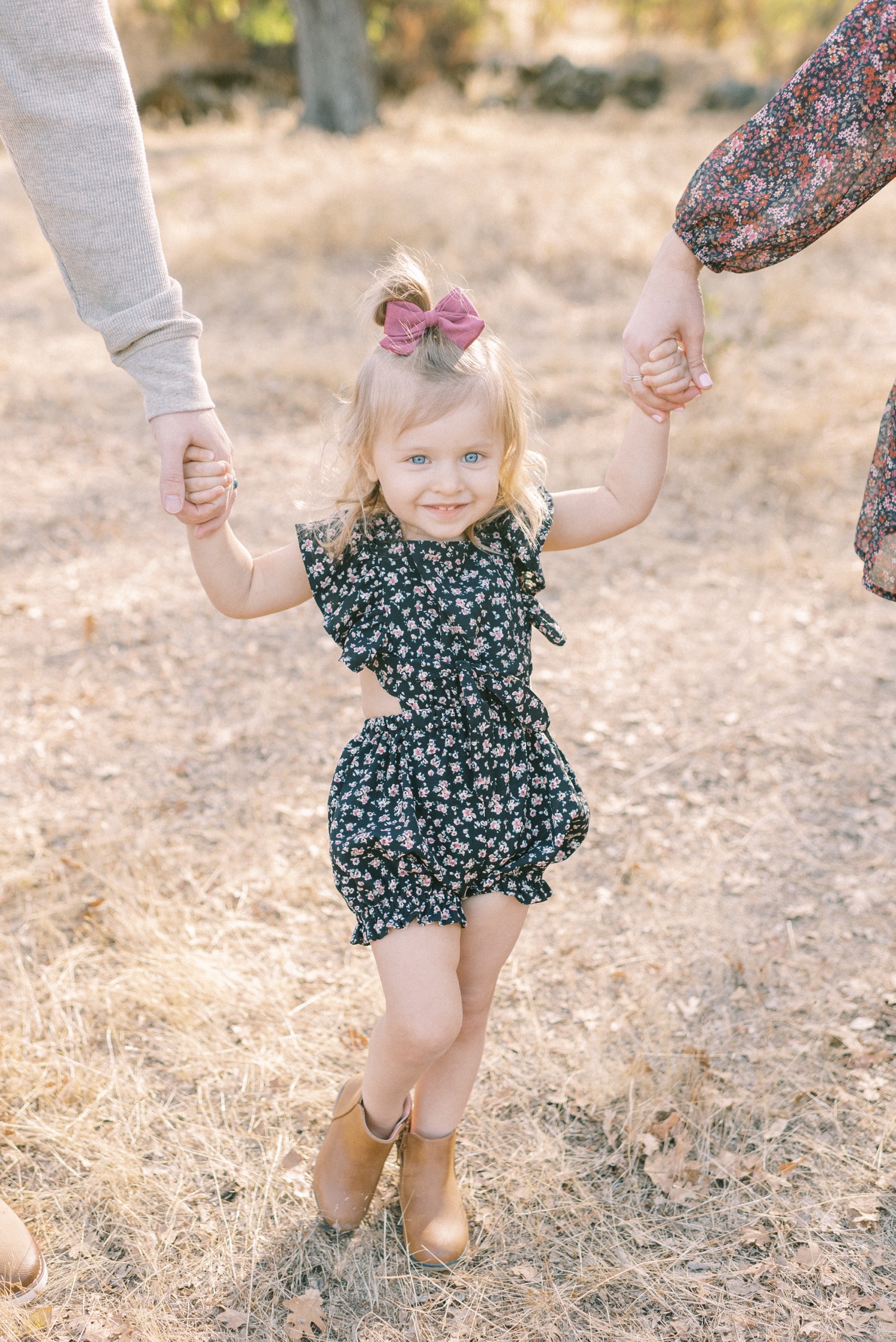 Well Hello cute family! – Simplicity Photography