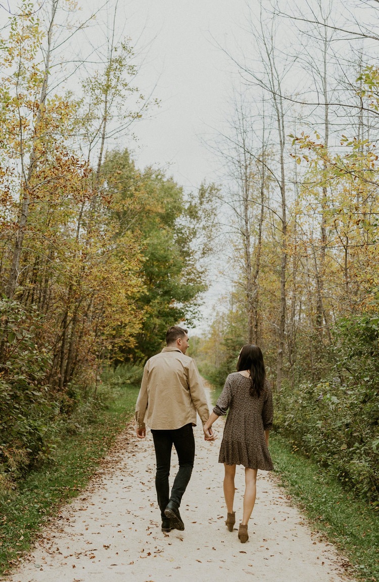 Lakeside Engagment Lions Den Gorge Wi Annamariephotos Com