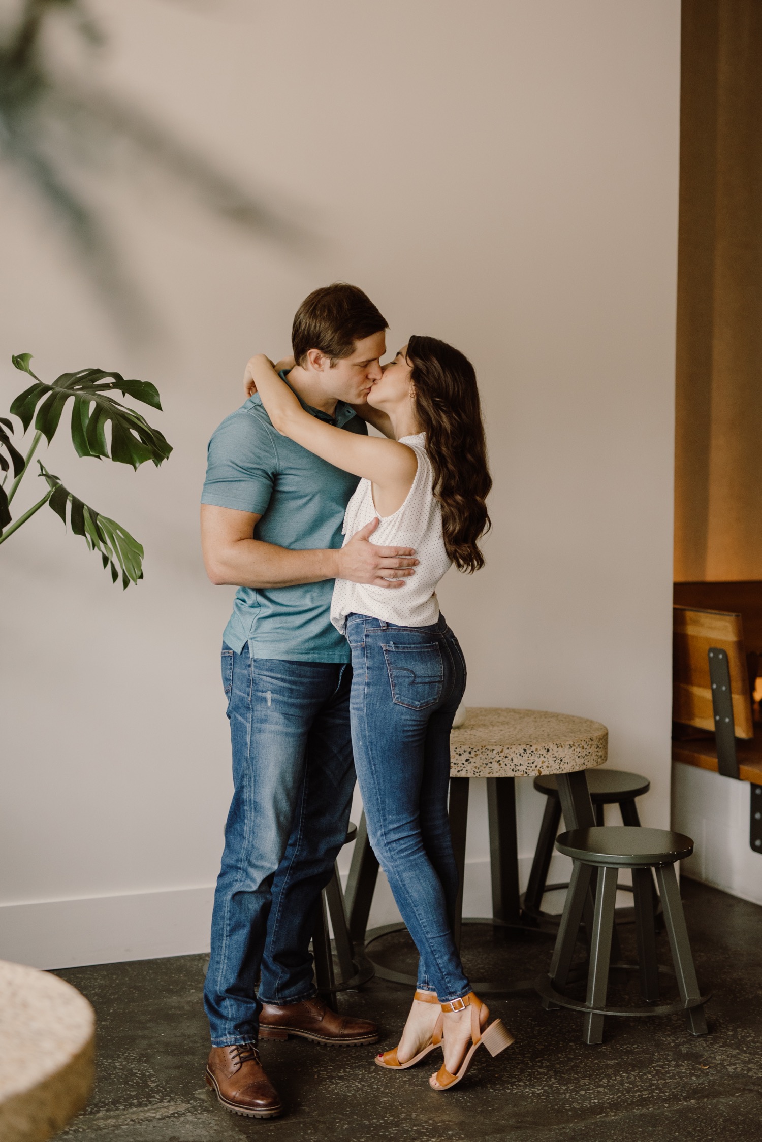 Romantic couple posing in city park hi-res stock photography and images -  Alamy