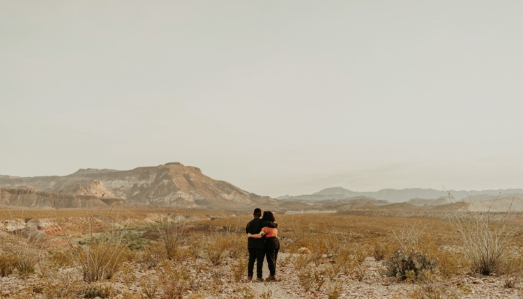 Maternity Session : Big Bend National Park - The Roaming Coyote - West  Texas Photographer